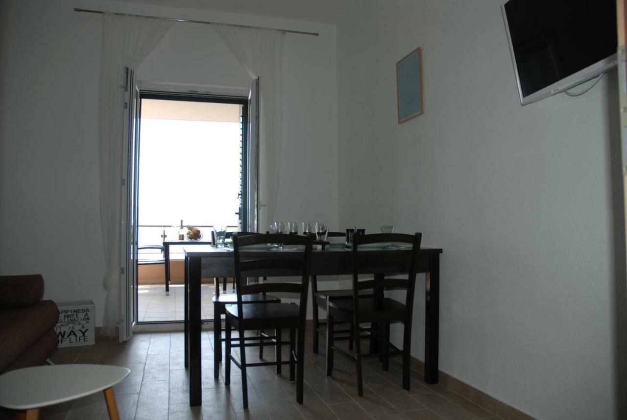 "Laurier" Rooms & Apartments Čelina Kültér fotó