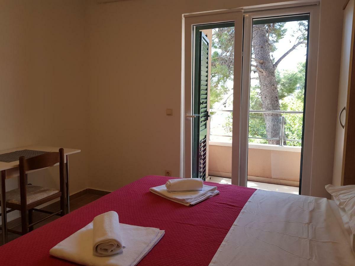 "Laurier" Rooms & Apartments Čelina Kültér fotó