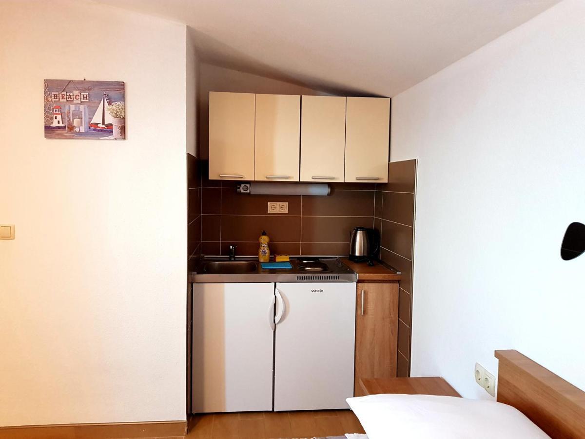 "Laurier" Rooms & Apartments Čelina Kültér fotó